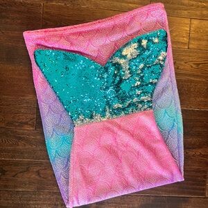 Mermaid Tail Blanket with Sequins